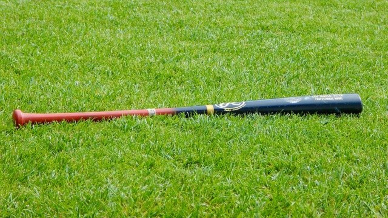 草野球でバットの重さは重量級がいい 実体験と検証結果で解説 まーの気になるブログ